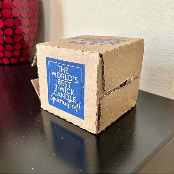 Bath & Body Works Disney Princess Rapunzel 3 Wick Candle - Picture 8 of 17